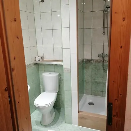 Swarna Wynajem Pokoi Habitación en casa particular