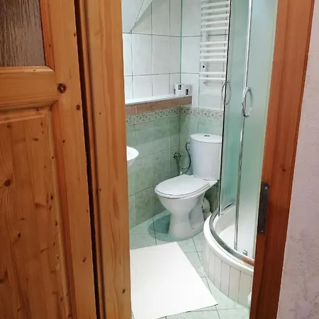 Swarna Wynajem Pokoi Habitación en casa particular *