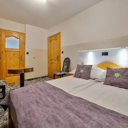 Swarna Wynajem Pokoi *