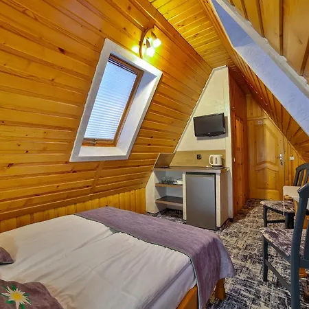 Swarna Wynajem Pokoi Habitación en casa particular