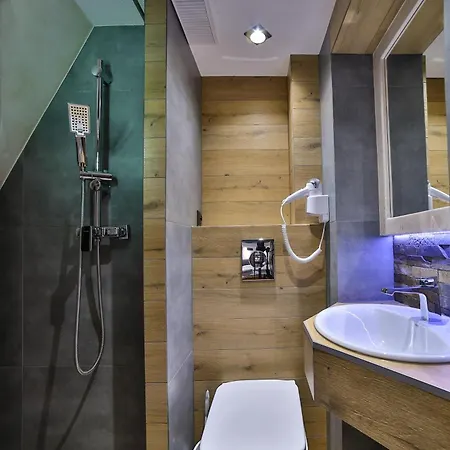 Swarna Wynajem Pokoi Habitación en casa particular *