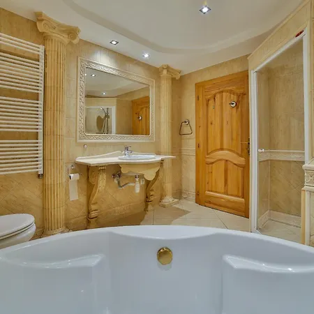 Swarna Wynajem Pokoi *