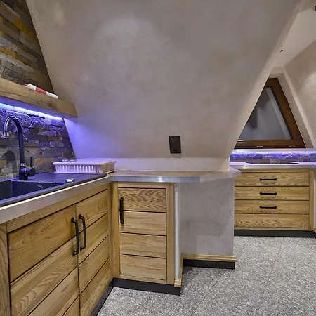 Swarna Wynajem Pokoi Habitación en casa particular *