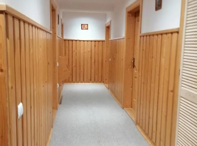 Swarna Wynajem Pokoi *